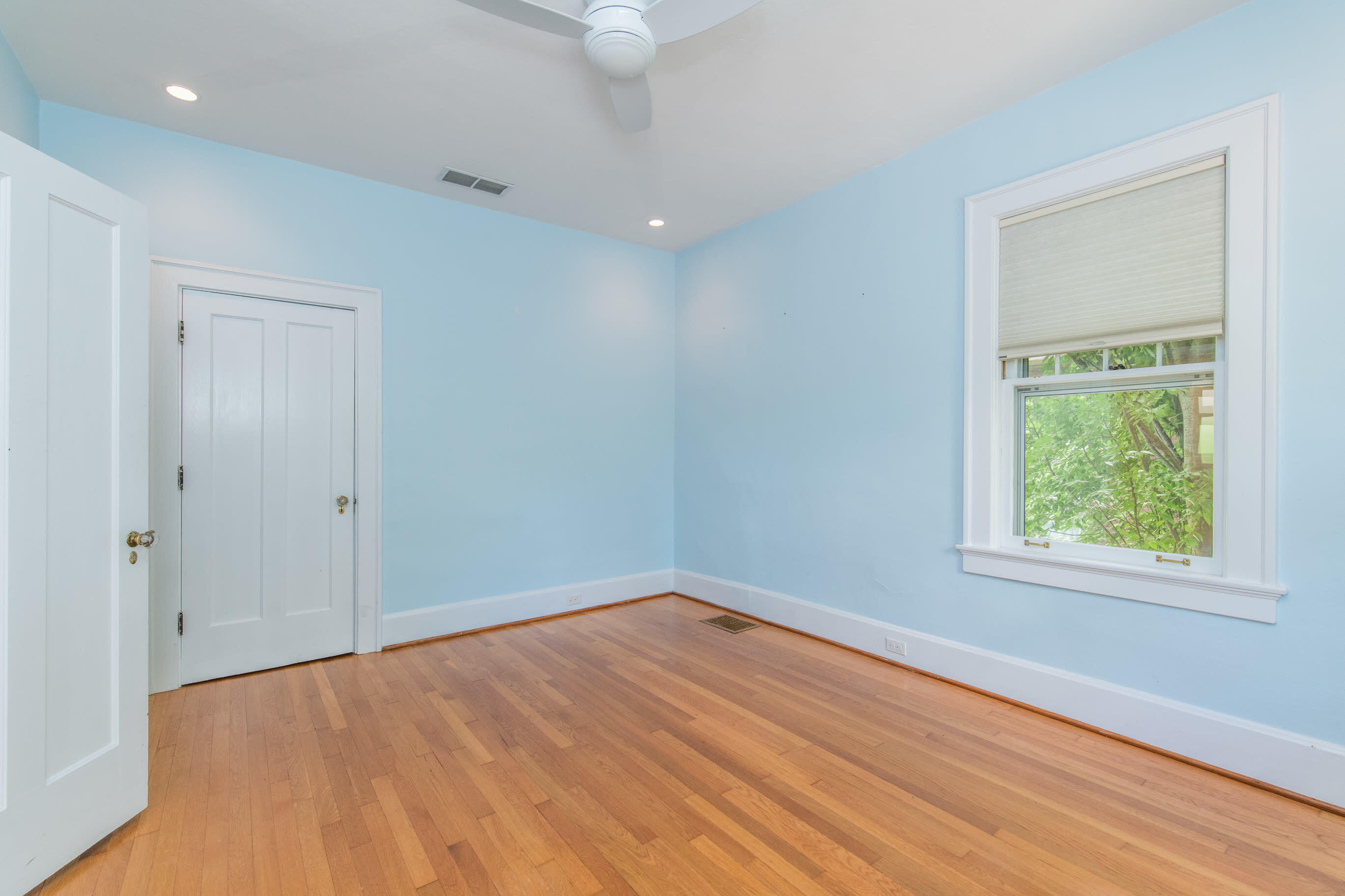 227 McDowell Road Lexington, KY 40502 - Photo 26 of 42 20220603-227-McDowell-Rd-parker-realty-0