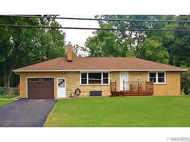 990 Beach Road Evans, NY 14006 - Photo 1 of 1 Exterior Front
