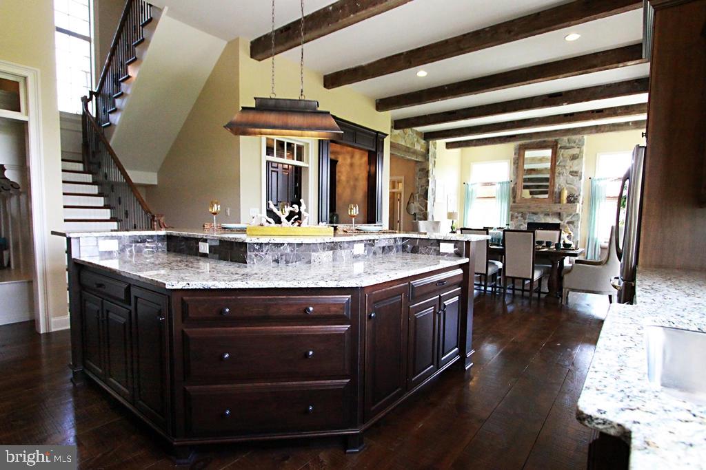 524 Delp Road, Unit 7 Lancaster, PA 17601 - Photo 6 of 34 Gallery Image 6