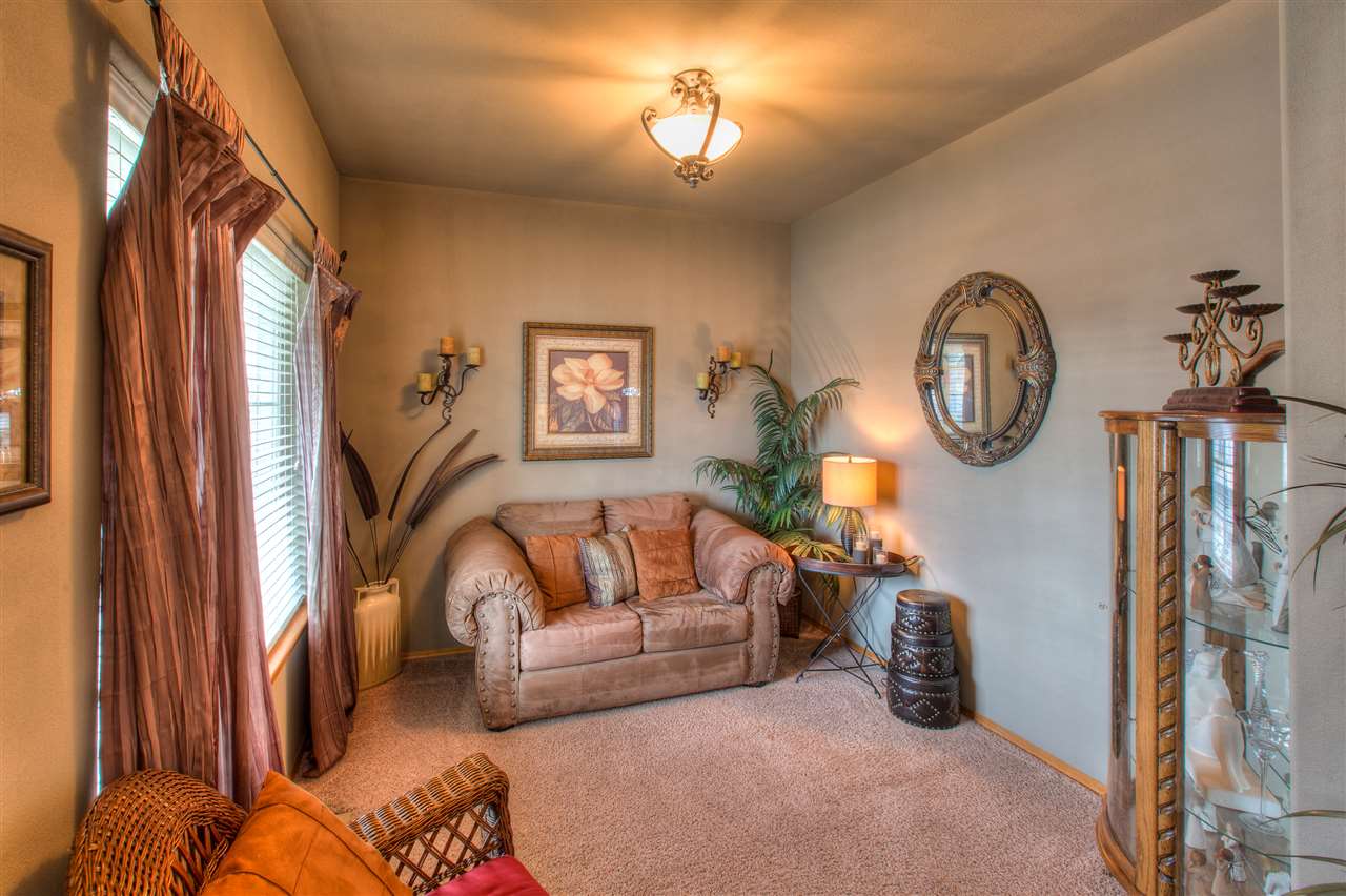 24268 Desmet Road Liberty Lake, WA 99019 - Photo 3 of 20 Gallery Image 3