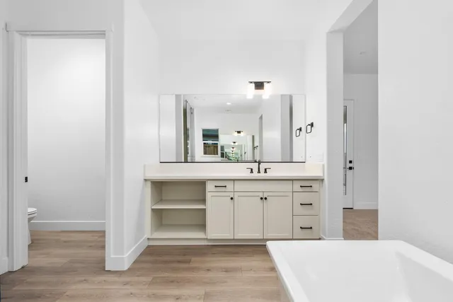 $889,999 | 4511 Iron Creek Court, Friant, CA 93626