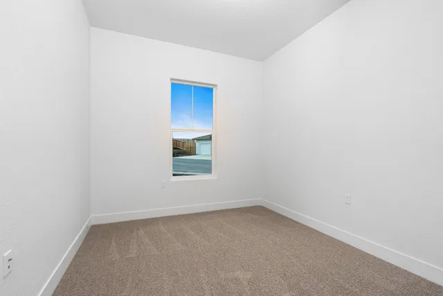 $889,999 | 4511 Iron Creek Court, Friant, CA 93626