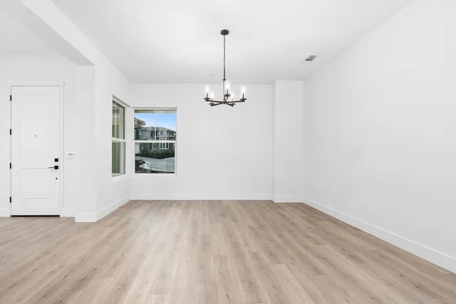 $889,999 | 4511 Iron Creek Court, Friant, CA 93626