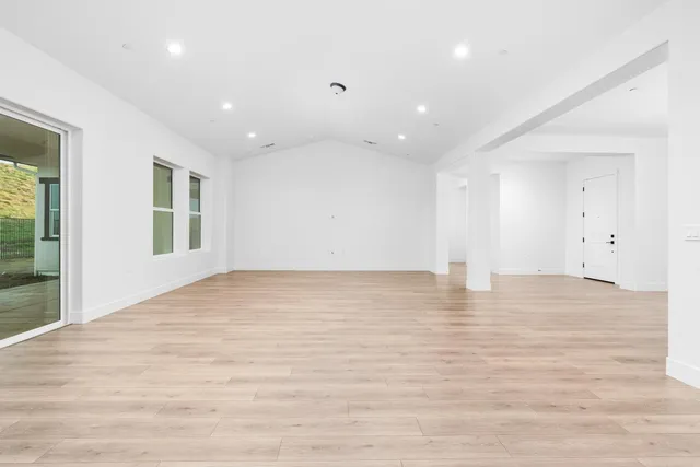 $889,999 | 4511 Iron Creek Court, Friant, CA 93626