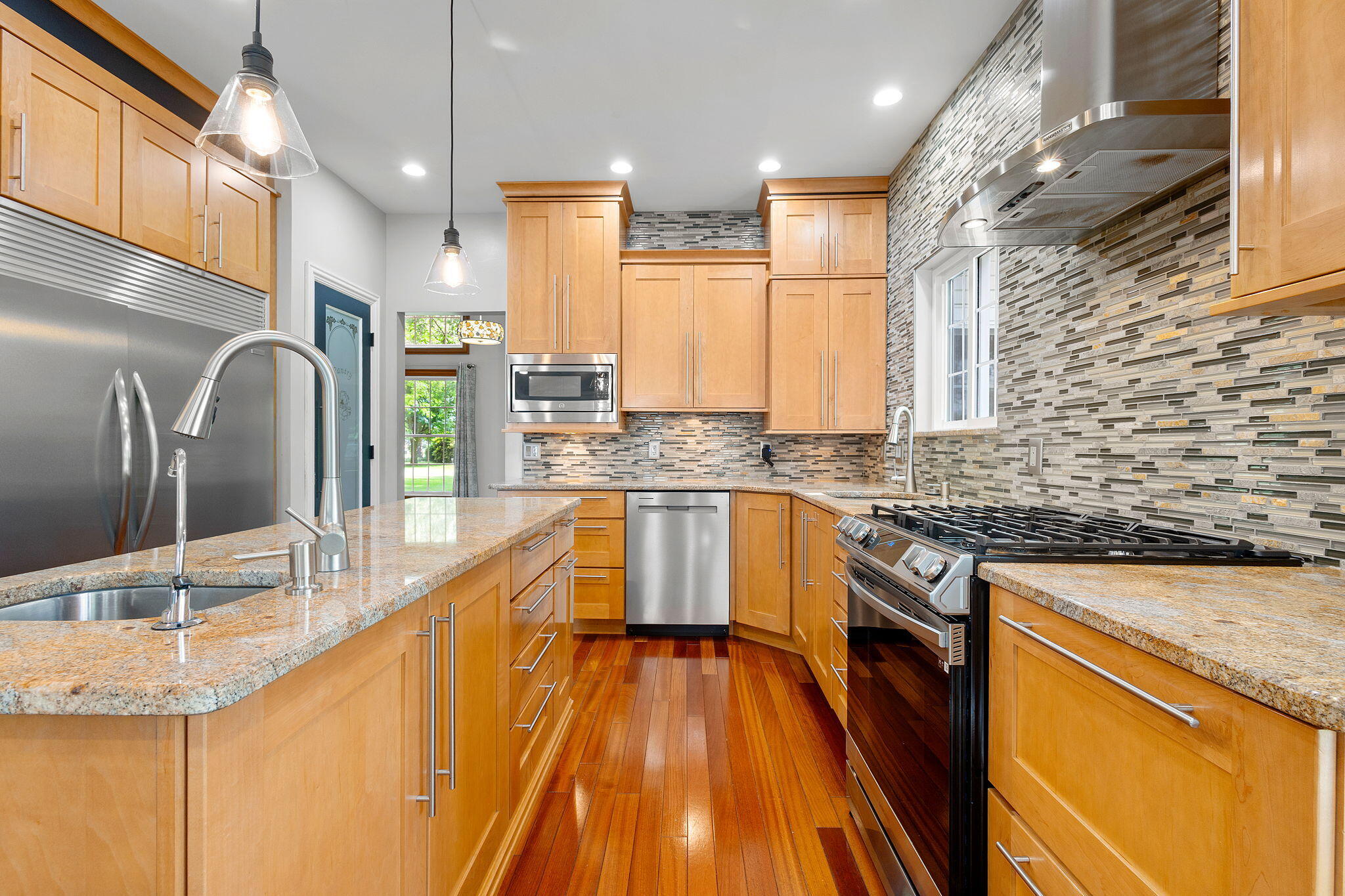 10752 Dogleg Drive Demotte, IN 46310 - Photo 14 of 31 2048x1365