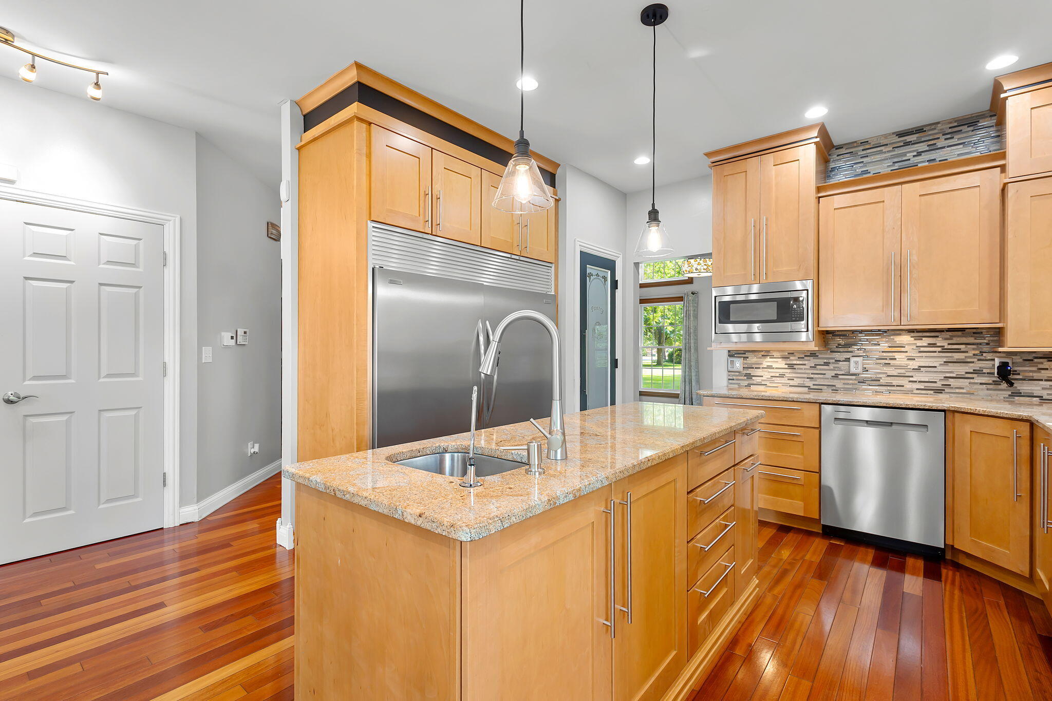 10752 Dogleg Drive Demotte, IN 46310 - Photo 15 of 31 2048x1365