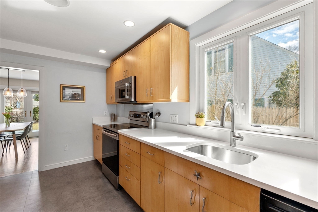 44 Philbrick Road Newton, MA 02459 - Photo 9 of 28