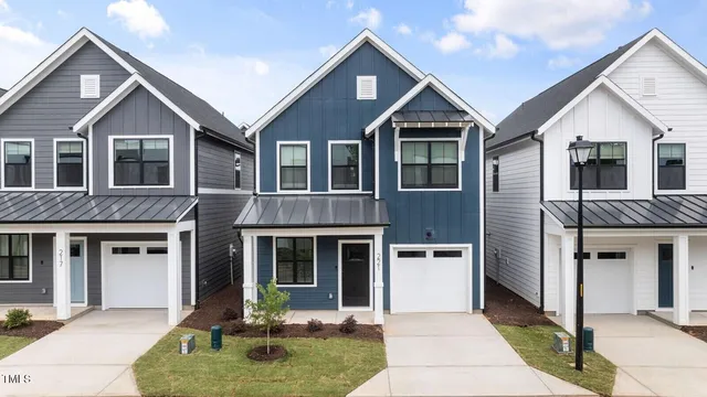 $3,126 | 554 East Hargett Street, Unit HUDSEN, Raleigh, NC 27601