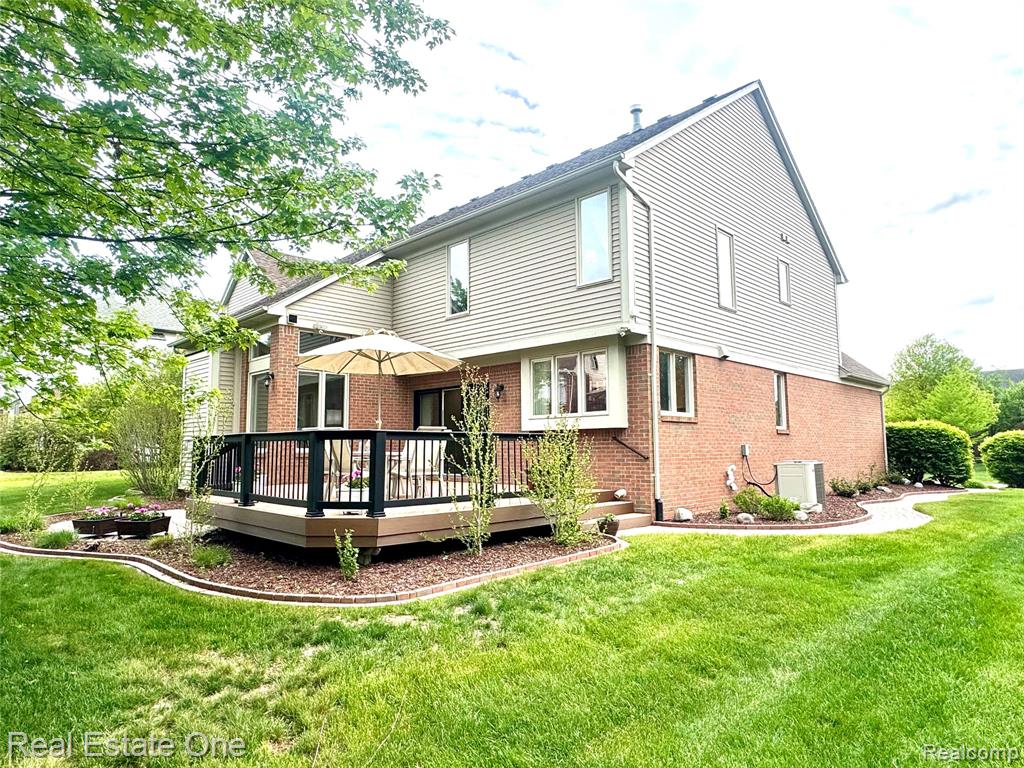 1215 Letica Drive Rochester, MI 48307 - Photo 3 of 43
