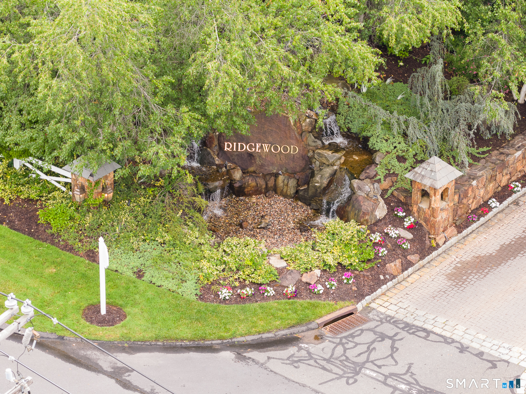 10 Ridgewood Drive, Unit 10 Middlebury, CT 06762 - Photo 32 of 38