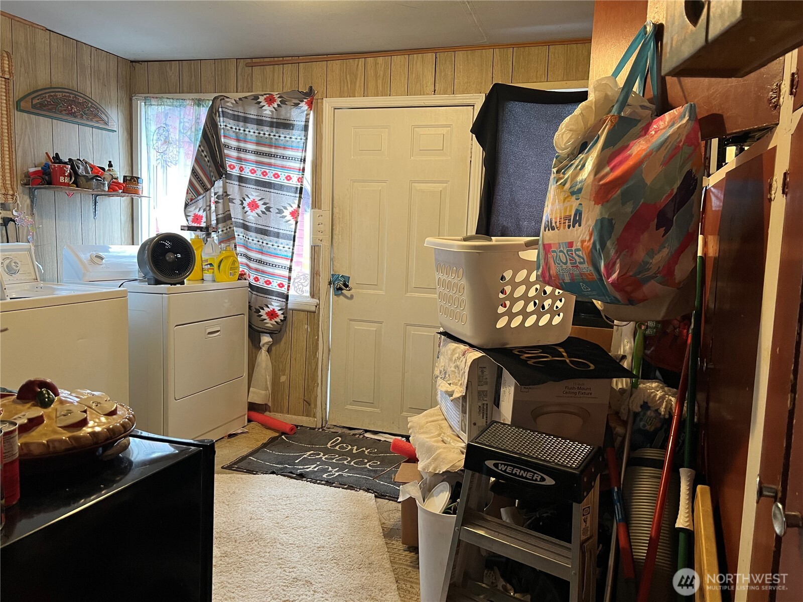 1865 Southwest Fair Avenue Chehalis, WA 98532 - Photo 11 of 15 a bathroom with a sink and a mirror