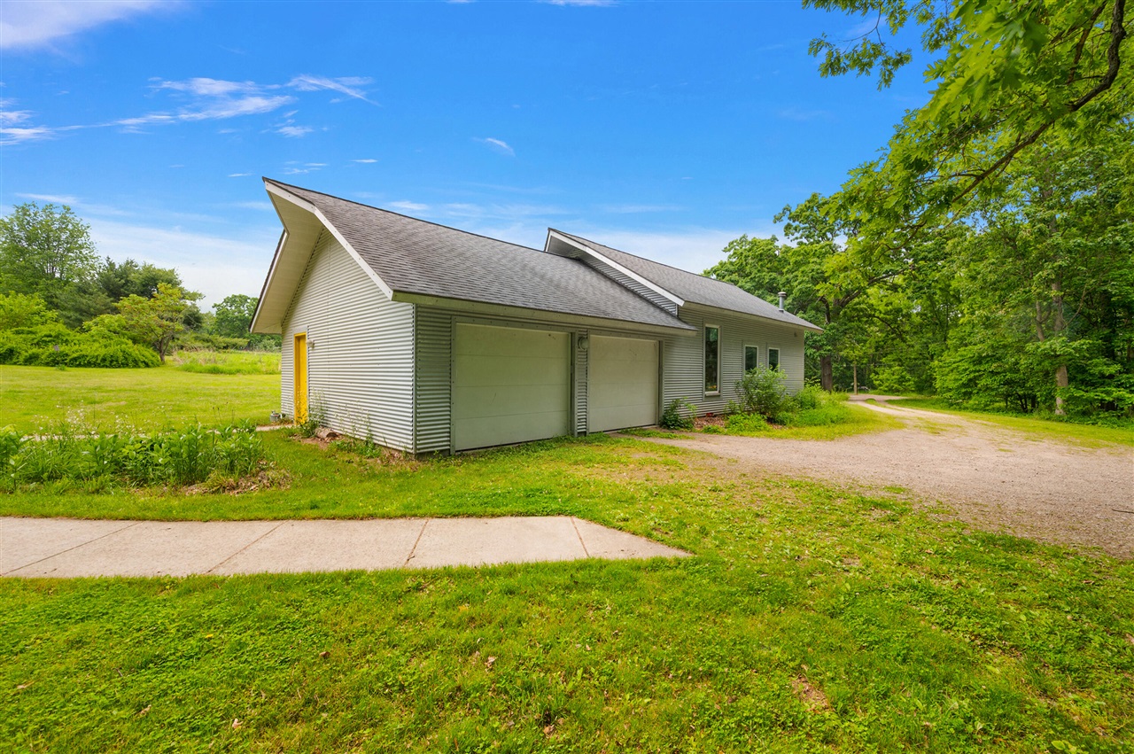 7227 Wheeler Road Whitmore Lake, MI 48189 - Photo 59 of 89 Gallery Image 59