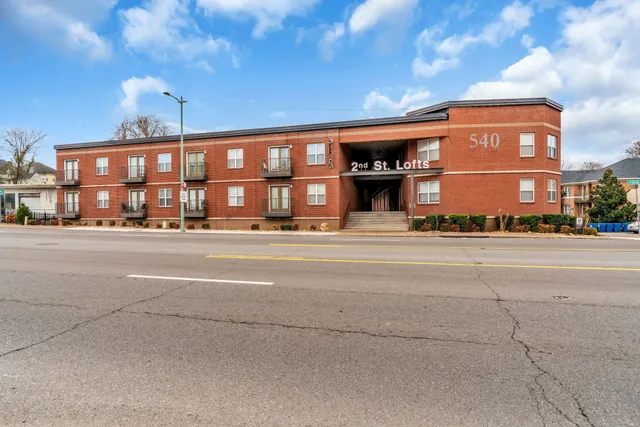 $149,900 | 540 North 2nd Street, Unit 306, Clarksville, TN 37040