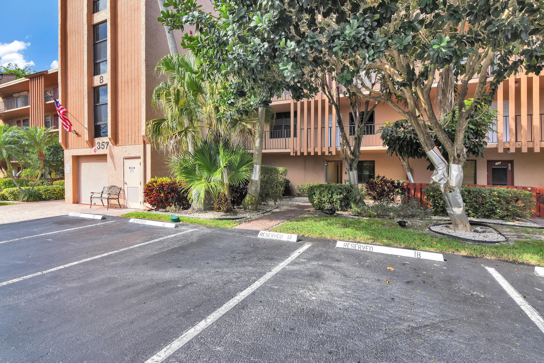 357 North Rock Island Road, Unit 105 Margate, FL 33063 - Photo 8 of 38 BocaRatonStudio 15