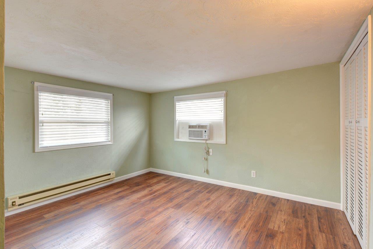2108-2110 Table Rock Road Medford, OR 97501 - Photo 9 of 28 9