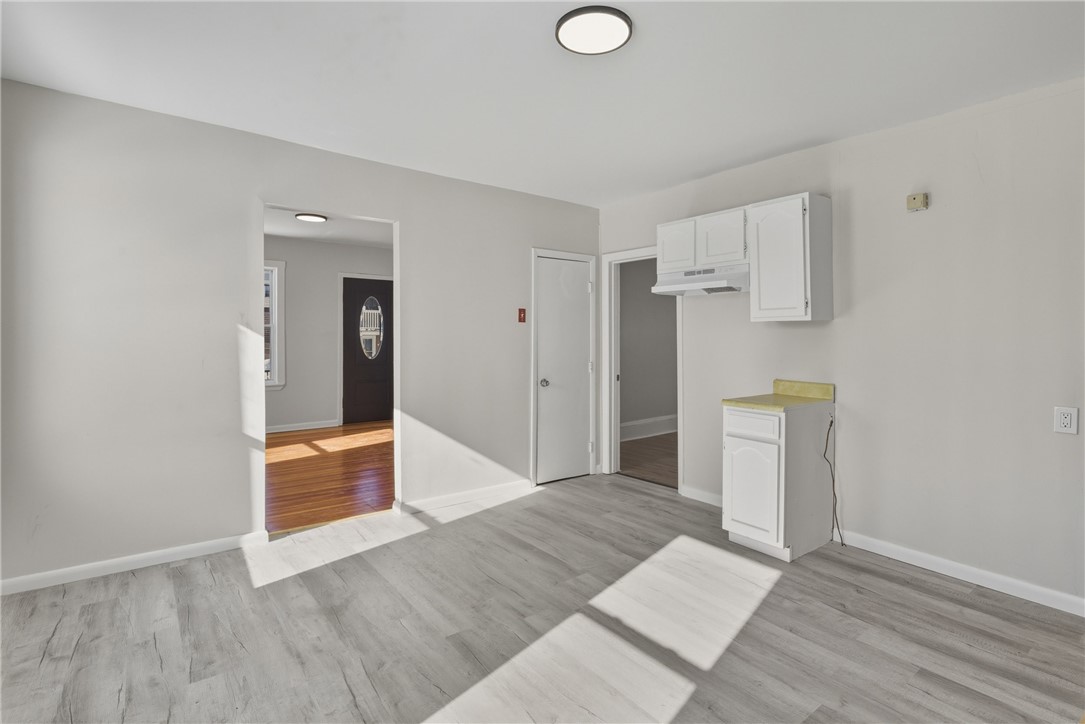 34 Heroux Avenue Woonsocket, RI 02895 - Photo 8 of 40