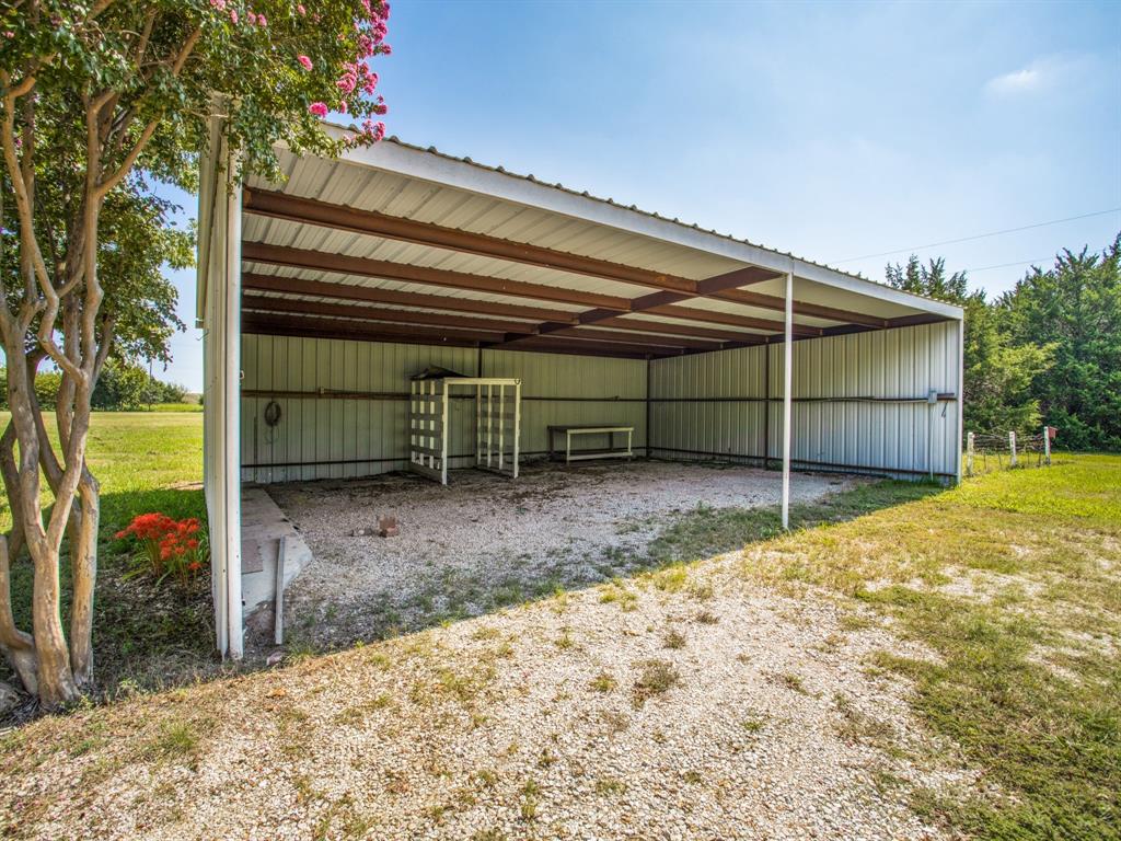290 East Forest Grove Road Lucas, TX 75002 - Photo 4 of 8 a view of a backyard