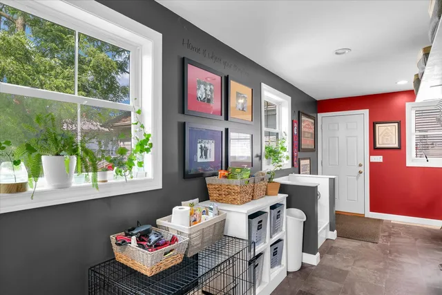 $274,900 | 320 East Locust Street, Watseka, IL 60970