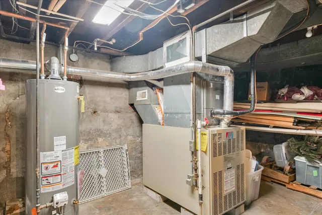 $274,900 | 320 East Locust Street, Watseka, IL 60970