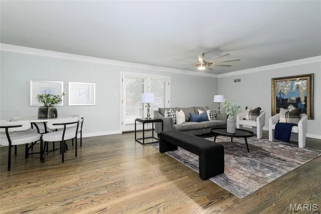 $1,499,999 | 18 Country Aire Drive, St. Louis, MO 63131