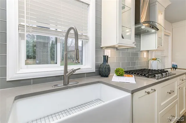 $1,499,999 | 18 Country Aire Drive, St. Louis, MO 63131