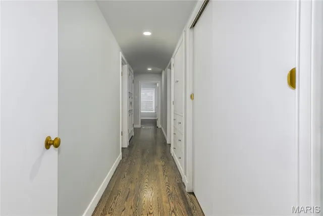 $1,499,999 | 18 Country Aire Drive, St. Louis, MO 63131