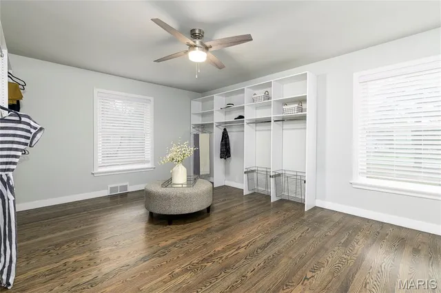 $1,499,999 | 18 Country Aire Drive, St. Louis, MO 63131