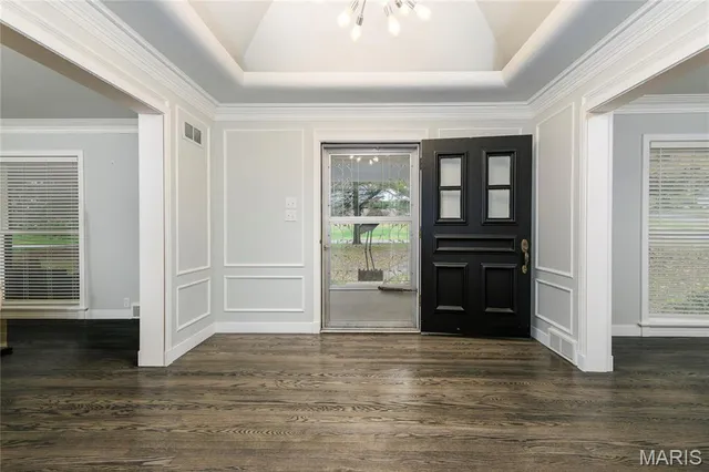 $1,499,999 | 18 Country Aire Drive, St. Louis, MO 63131