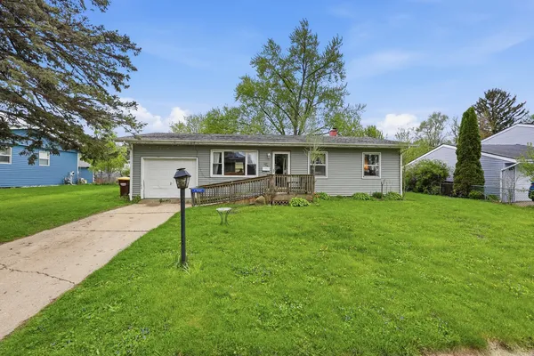 $219,900 | 124 East Melody Lane, Woodstock, IL 60098