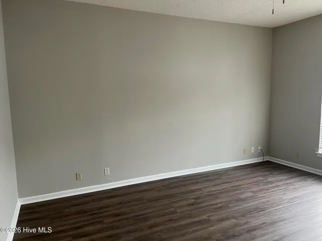 $1,300 | 222 Cape Point Lane, Unit B, Greenville, NC 27858