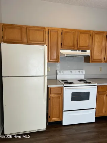 $1,300 | 222 Cape Point Lane, Unit B, Greenville, NC 27858
