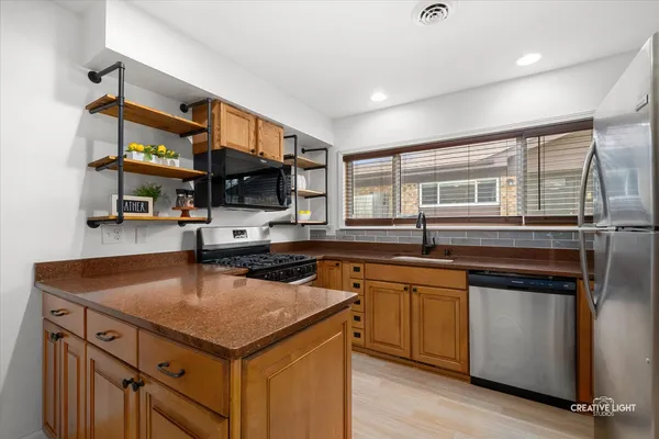 $269,000 | 410 South Jackson Street, Batavia, IL 60510