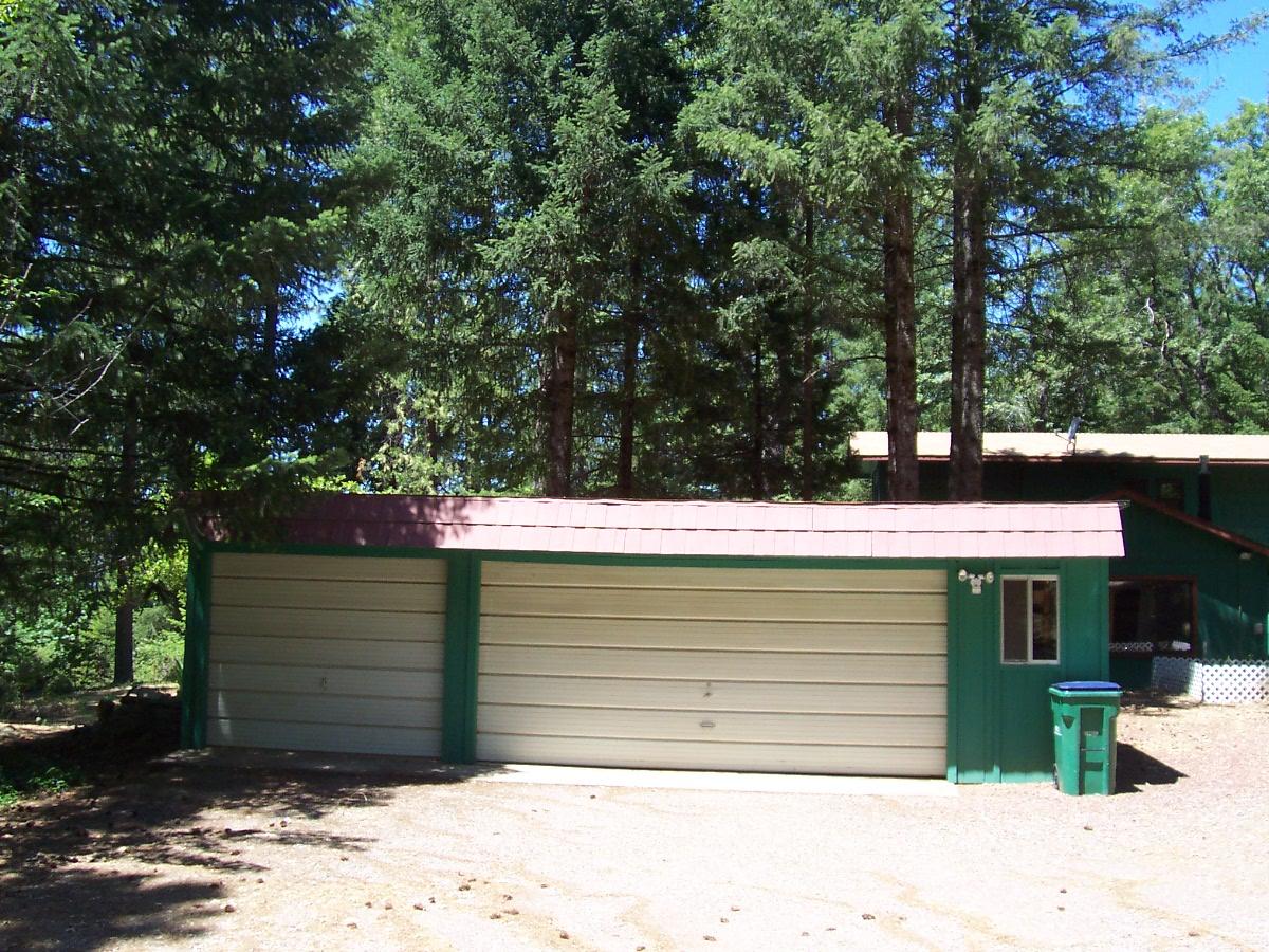 29663 Oak Run To Fern Road Oak Run, CA 96069 - Photo 4 of 15 a view of house with a tree