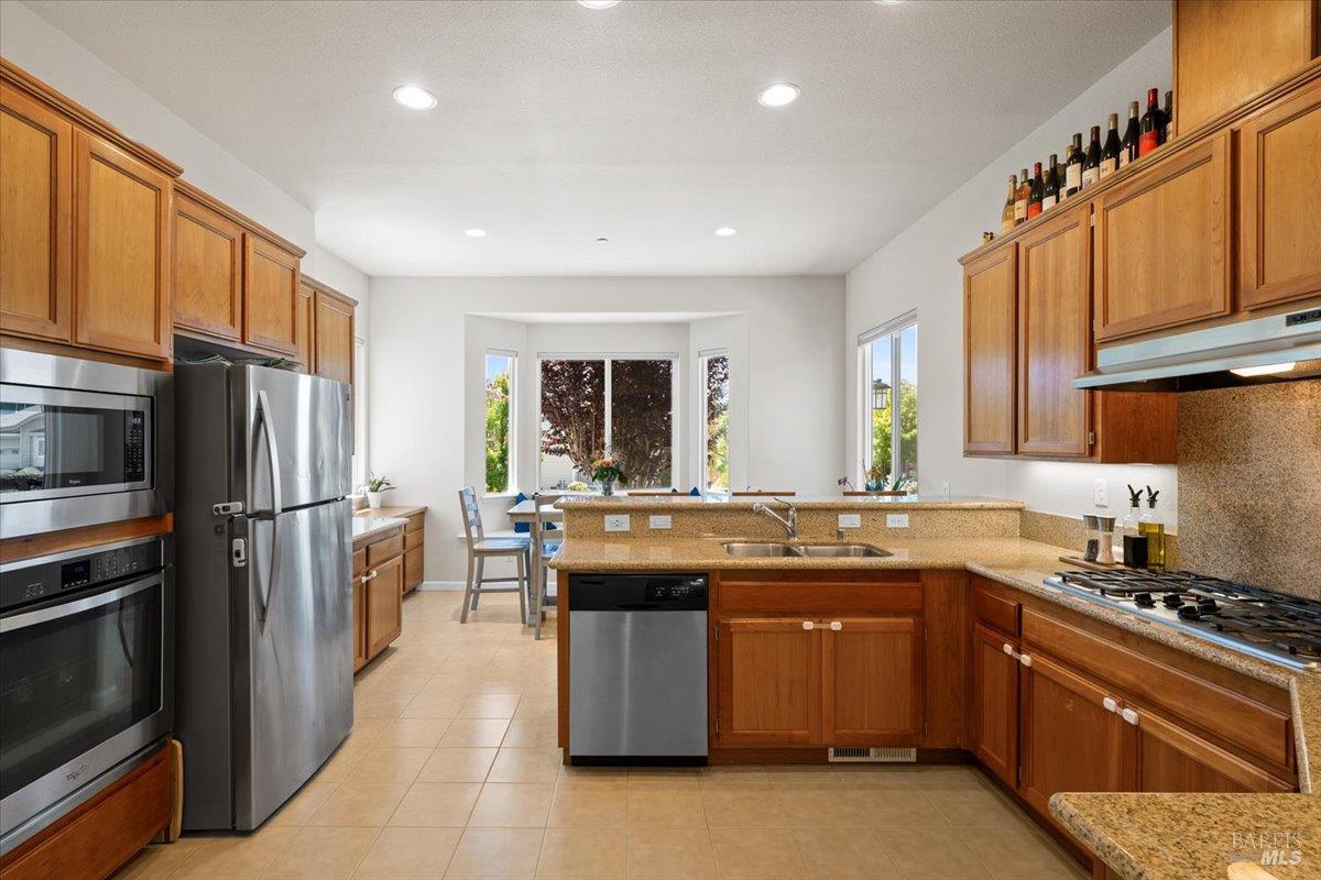 2462 Forse Lane Santa Rosa, CA 95404 - Photo 7 of 36