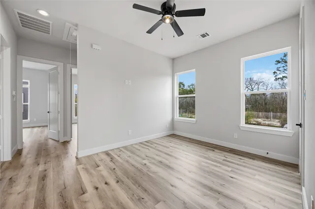 $2,400 | 6119 De Campo Street, Houston, TX 77091