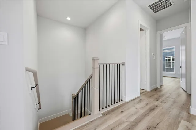 $2,400 | 6119 De Campo Street, Houston, TX 77091