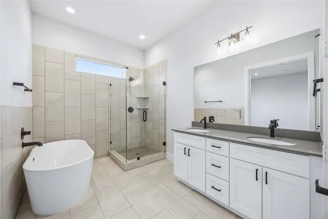 $2,400 | 6119 De Campo Street, Houston, TX 77091