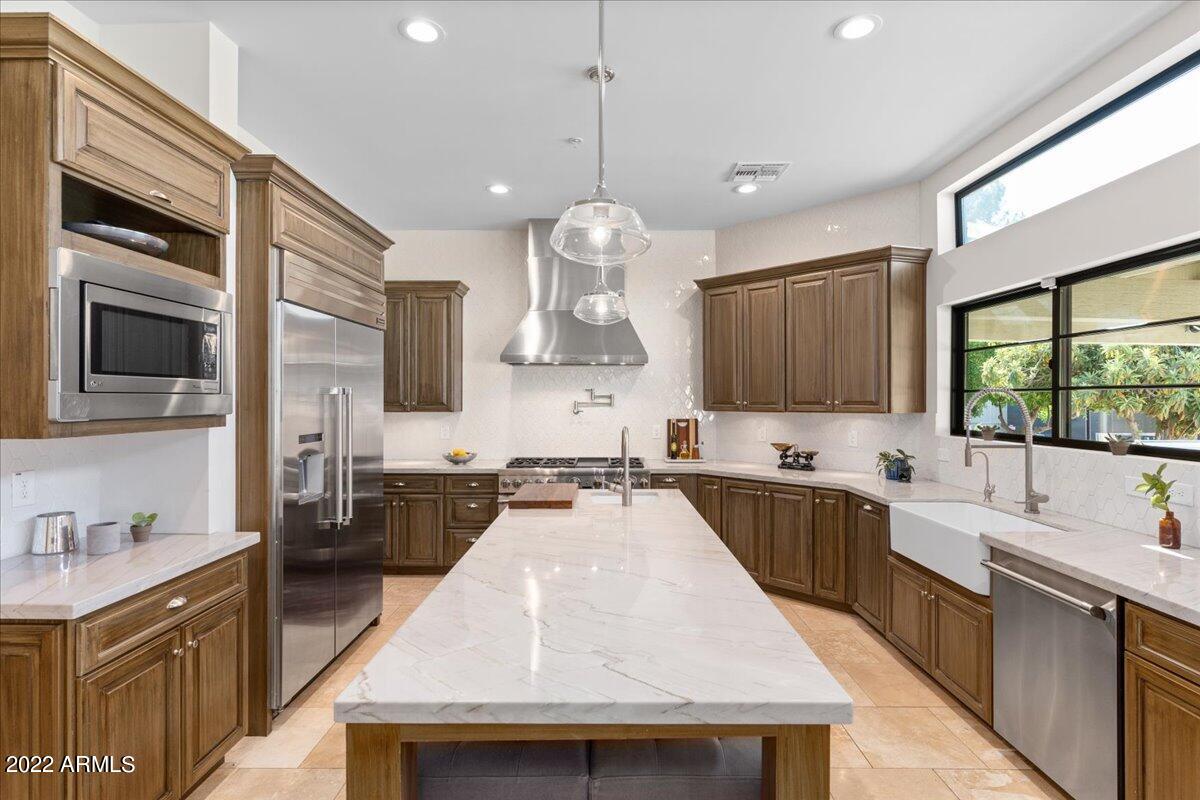 7281 East Royal Palm Road Scottsdale, AZ 85258 - Photo 9 of 63 Quartzite Island