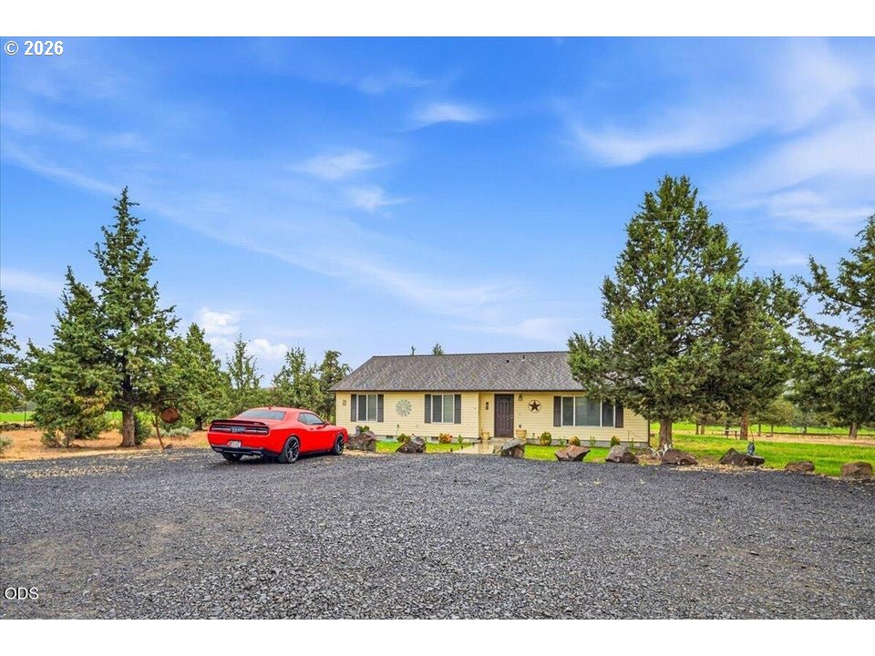 7995 Southwest Houston Lake Road Powell Butte, OR 97753 - Photo 41 of 47
