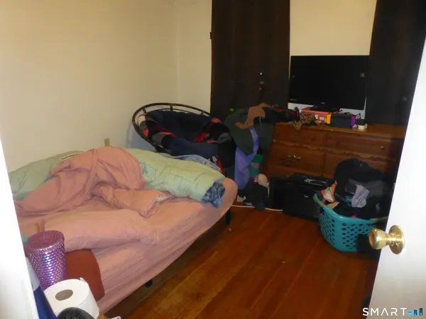 $220,000 | 104 Mt Pleasant Street, Norwich, CT 06360