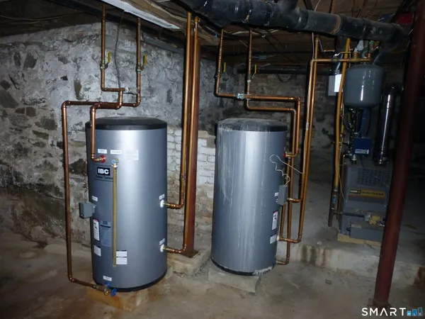 $220,000 | 104 Mt Pleasant Street, Norwich, CT 06360