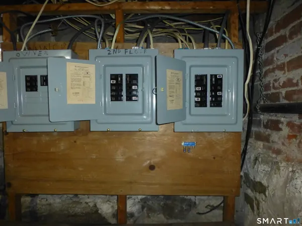 $220,000 | 104 Mt Pleasant Street, Norwich, CT 06360