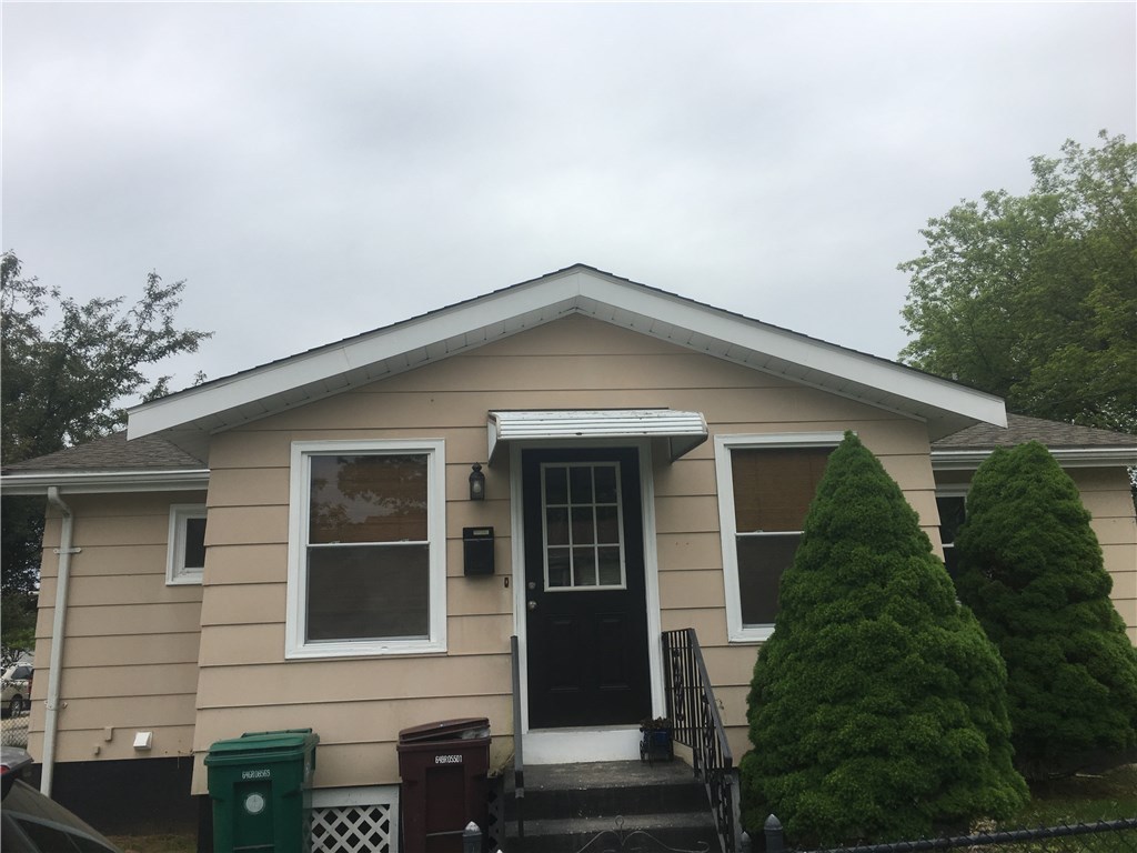 524 Robinson Street Woonsocket, RI 02895 - Photo 2 of 6 Gallery Image 2