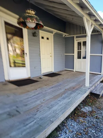 $2,000 | 125 Center Street, Unit 2, Lee, MA 01238