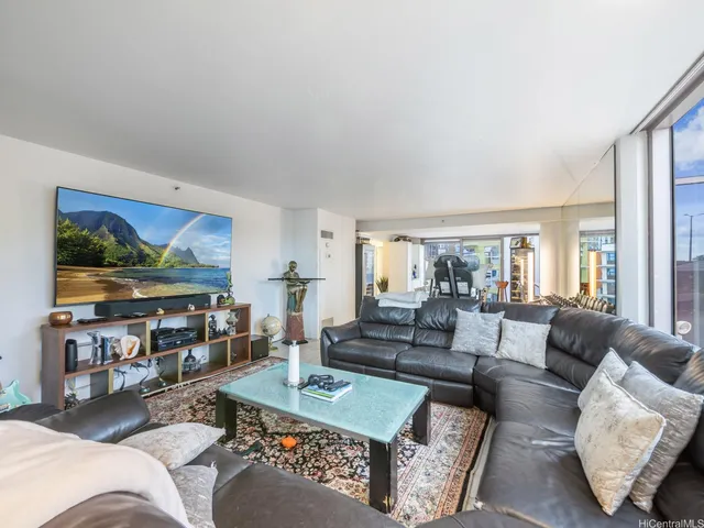 $855,000 | 425 South Street, Unit 501, Honolulu, HI 96813