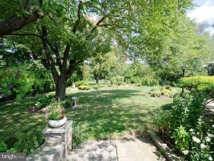 1556 Kelchner Road Bethlehem, PA 18018 - Photo 12 of 15 Gallery Image 12