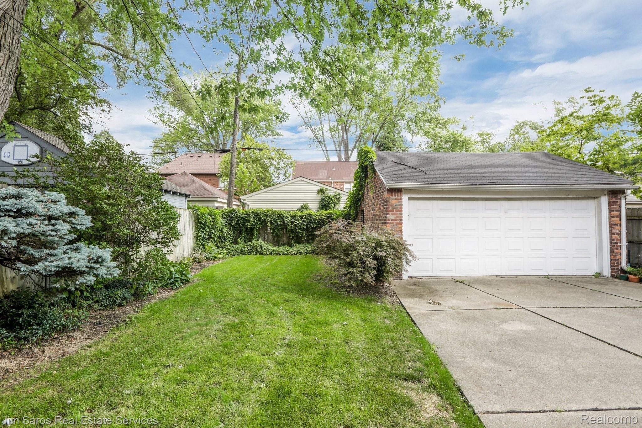 258 Fisher Road Grosse Pointe, MI 48230 - Photo 33 of 33 258+Fisher+Rd+Grosse+Pointe-34-web.jpg