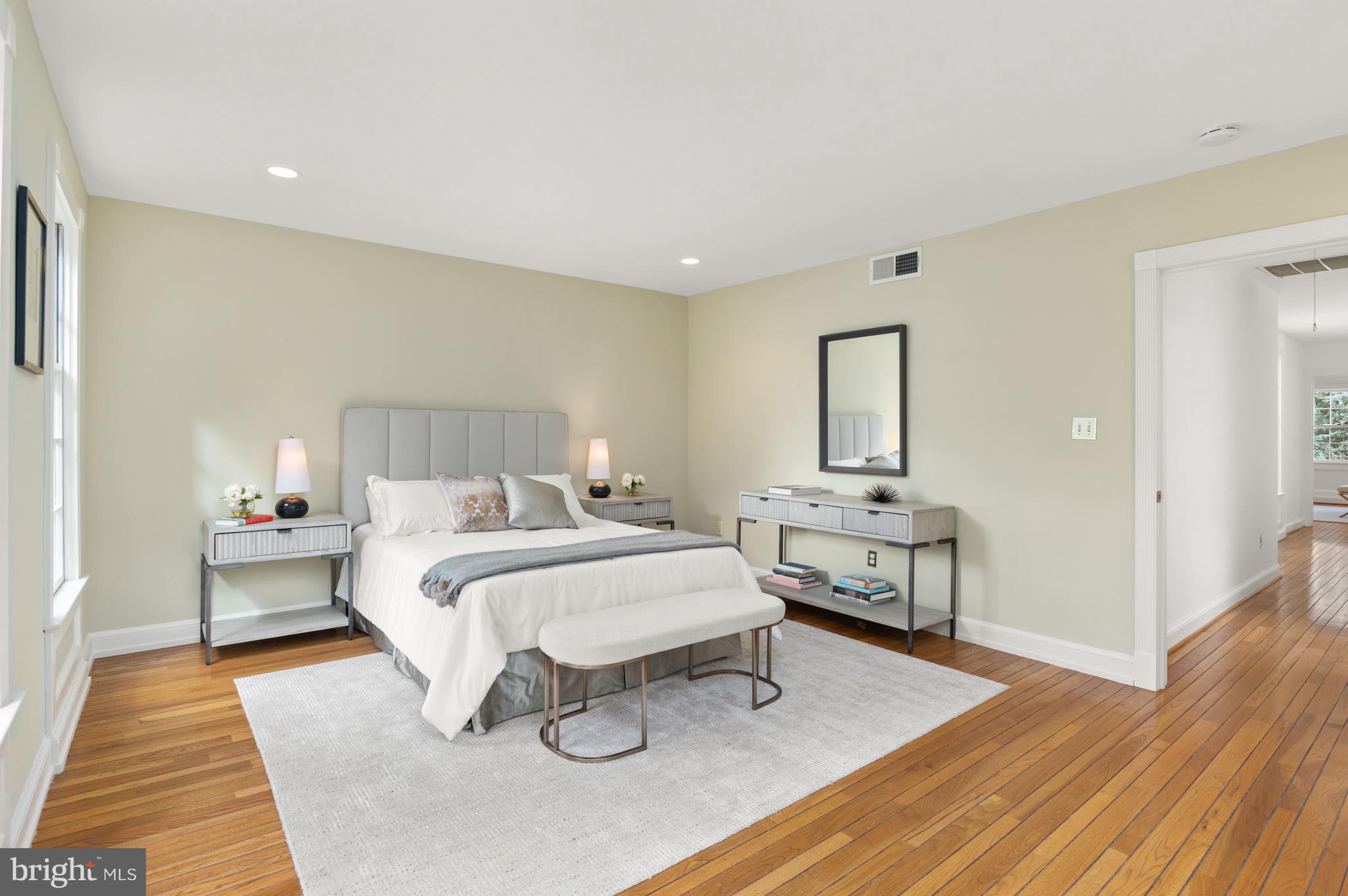 1675 34th Street Northwest Washington, DC 20007 - Photo 23 of 41 Second bedroom