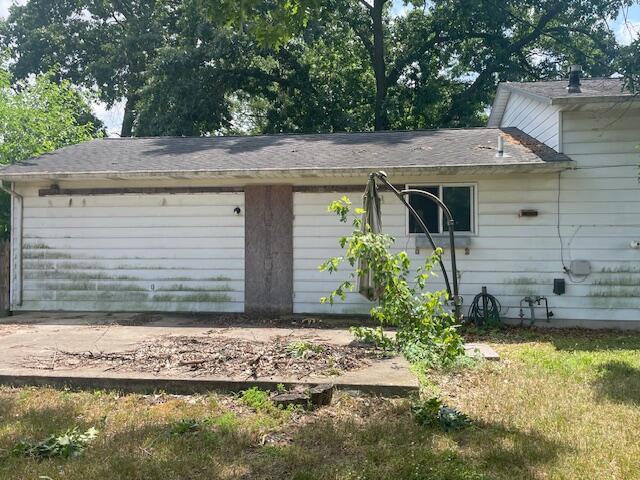 938 Clausen Avenue Three Rivers, MI 49093 - Photo 15 of 16 Rear