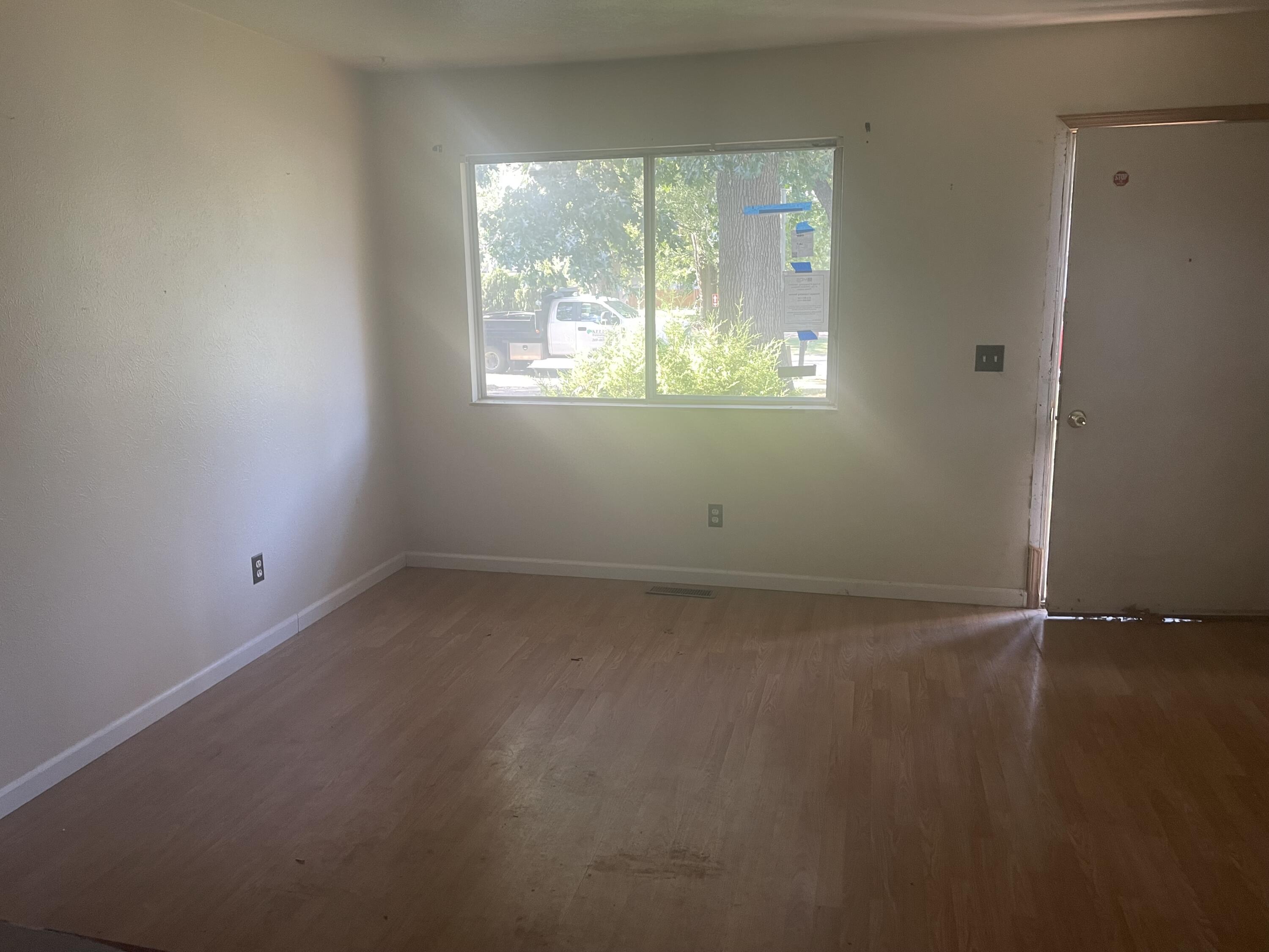 938 Clausen Avenue Three Rivers, MI 49093 - Photo 6 of 16 Living Room